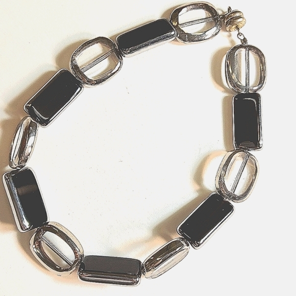 Howlite Gemstone & Glass Bead Jewelry Set - Picture 5 of 11